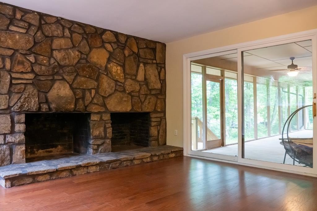 COOKEVILLE, Tennessee, 38501, United States, 5 Bedrooms Bedrooms, ,3.5 BathroomsBathrooms,Residential,Forsale,1885988