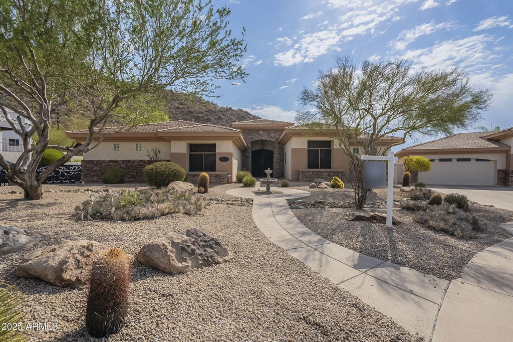 Mesa, Arizona, 85207, United States, 4 Bedrooms Bedrooms, ,6 BathroomsBathrooms,Residential,Forsale,1953464