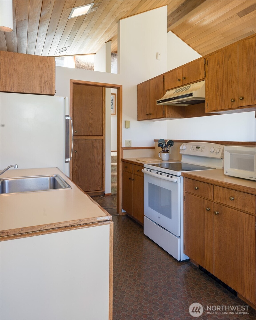 Lopez Island, Washington, 98261, United States, 3 Bedrooms Bedrooms, ,4 BathroomsBathrooms,Residential,Forsale,1926636