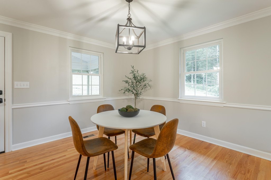 Chattanooga, Tennessee, 37415, United States, 3 Bedrooms Bedrooms, ,2 BathroomsBathrooms,Residential,Forsale,1894396