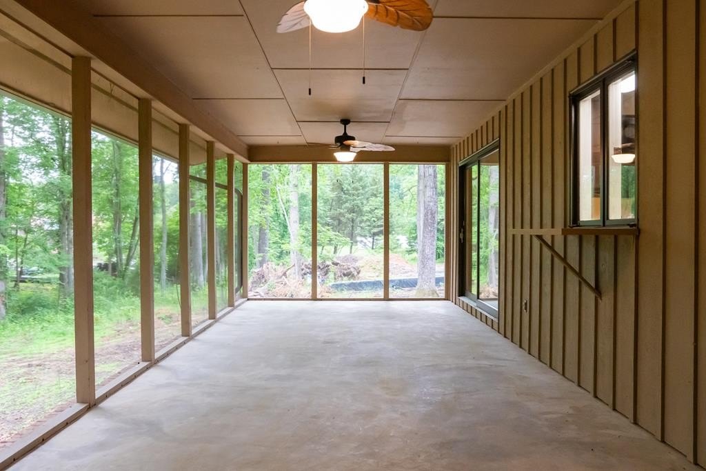 COOKEVILLE, Tennessee, 38501, United States, 5 Bedrooms Bedrooms, ,3.5 BathroomsBathrooms,Residential,Forsale,1885988