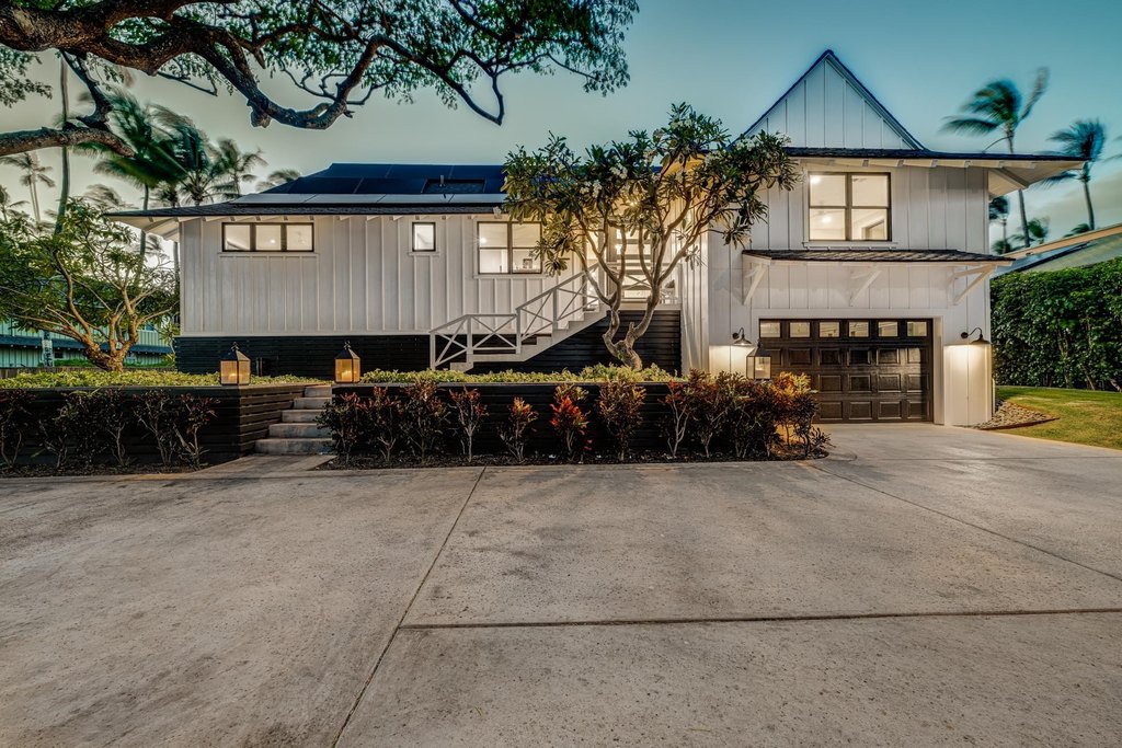 Paia, Hawaii, 96779, United States, 4 Bedrooms Bedrooms, ,3.5 BathroomsBathrooms,Residential,Forsale,1944119