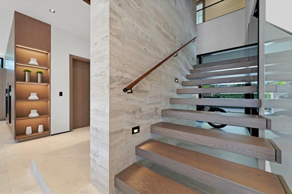 Fort Lauderdale, Florida, 33316, United States, 8 Bedrooms Bedrooms, ,6.5 BathroomsBathrooms,Residential,Forsale,1927580