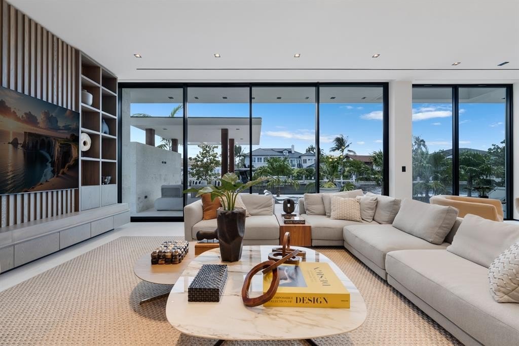 Fort Lauderdale, Florida, 33316, United States, 8 Bedrooms Bedrooms, ,6.5 BathroomsBathrooms,Residential,Forsale,1927580