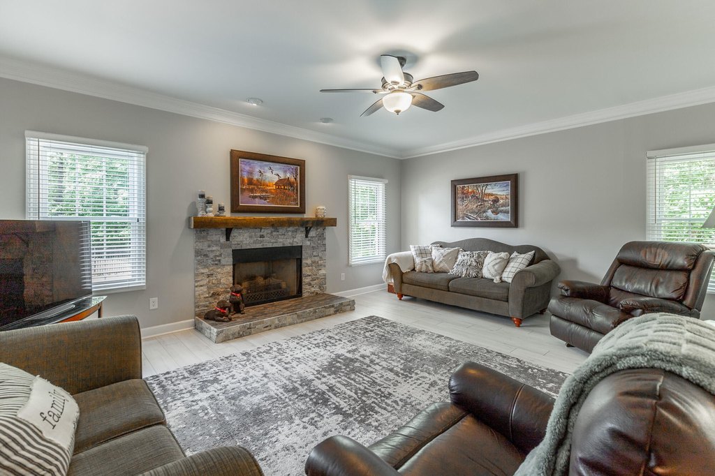 Hixson, Tennessee, 37343, United States, 4 Bedrooms Bedrooms, ,3.5 BathroomsBathrooms,Residential,Forsale,1894357
