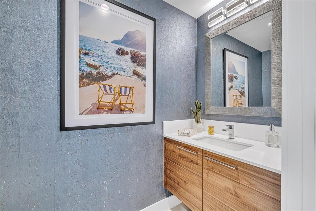 Fort Lauderdale, Florida, 33301, United States, 3 Bedrooms Bedrooms, ,2.5 BathroomsBathrooms,Residential,Forsale,1884585