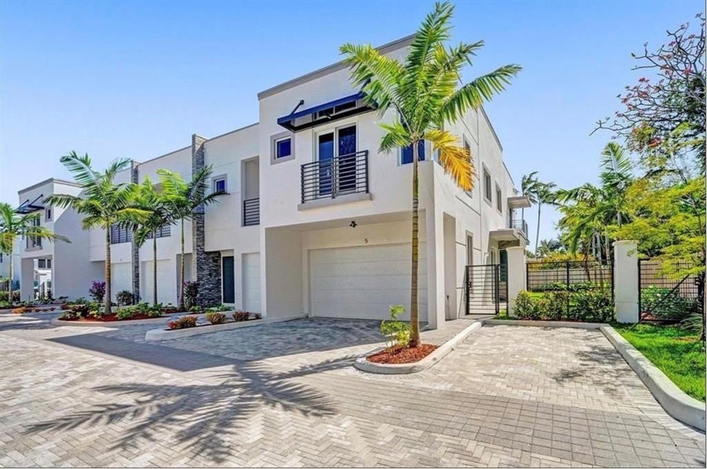 Fort Lauderdale, Florida, 33304, United States, 3 Bedrooms Bedrooms, ,2.5 BathroomsBathrooms,Residential,Forsale,1927579