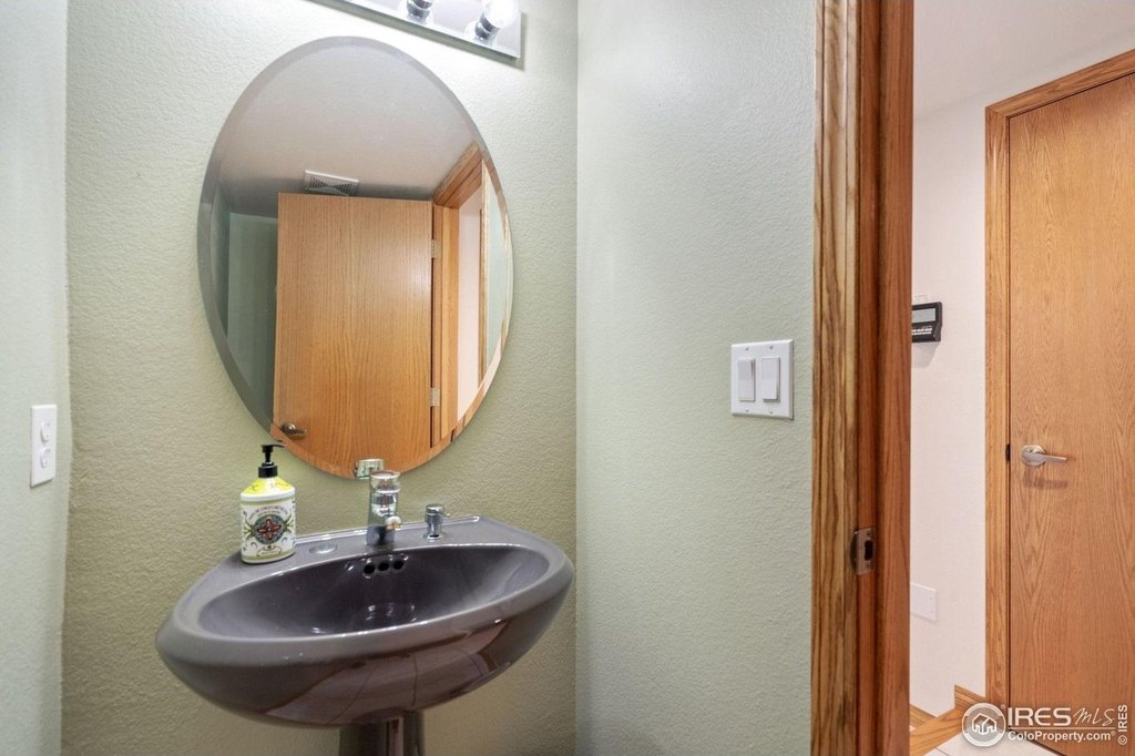 Livermore, Colorado, 80536, United States, 4 Bedrooms Bedrooms, ,2.5 BathroomsBathrooms,Residential,Forsale,1926804