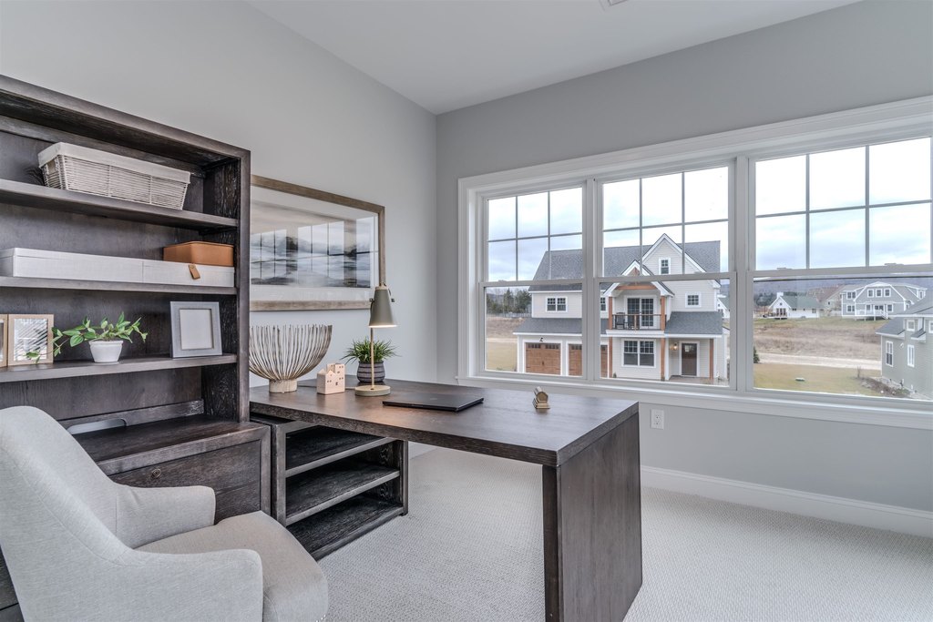 Thornton, New Hampshire, 03285, United States, 3 Bedrooms Bedrooms, ,2.5 BathroomsBathrooms,Residential,Forsale,2010608