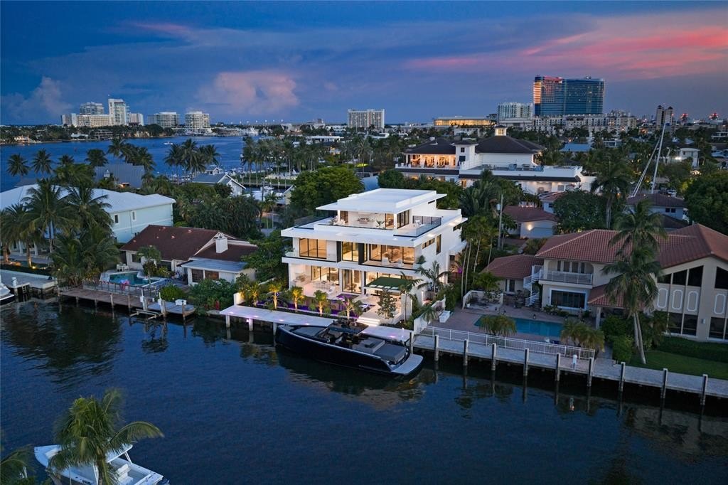 Fort Lauderdale, Florida, 33316, United States, 8 Bedrooms Bedrooms, ,6.5 BathroomsBathrooms,Residential,Forsale,1927580