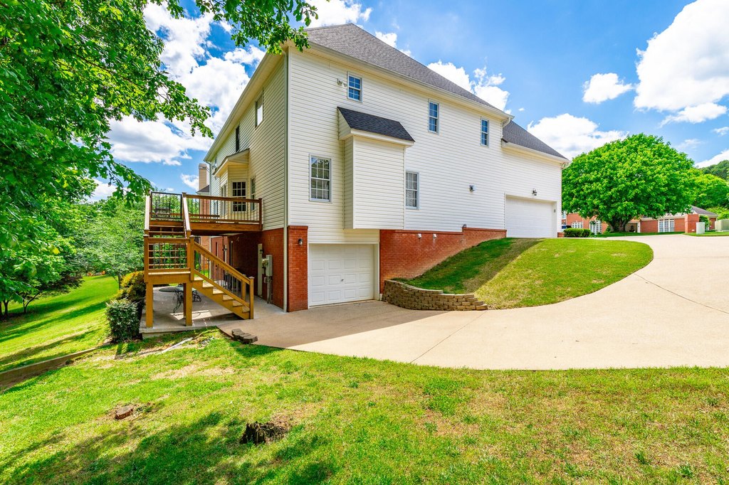 Hixson, Tennessee, 37343, United States, 4 Bedrooms Bedrooms, ,3.5 BathroomsBathrooms,Residential,Forsale,1894357