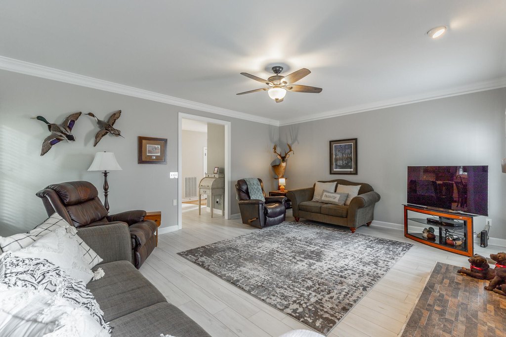 Hixson, Tennessee, 37343, United States, 4 Bedrooms Bedrooms, ,3.5 BathroomsBathrooms,Residential,Forsale,1894357