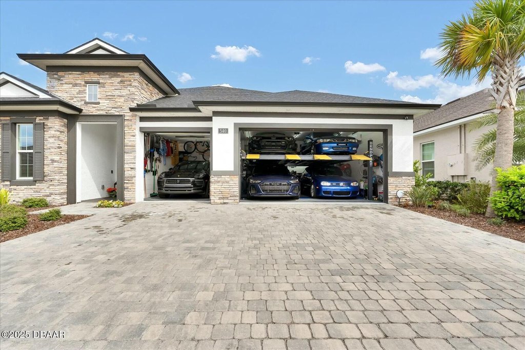 Daytona Beach, Florida, 32124, United States, 4 Bedrooms Bedrooms, ,3 BathroomsBathrooms,Residential,Forsale,1919140