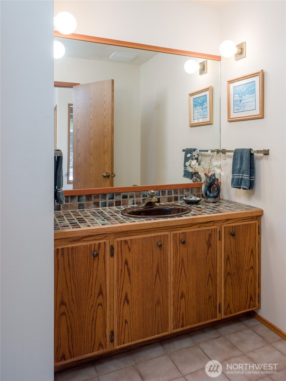 Lopez Island, Washington, 98261, United States, 3 Bedrooms Bedrooms, ,4 BathroomsBathrooms,Residential,Forsale,1926636