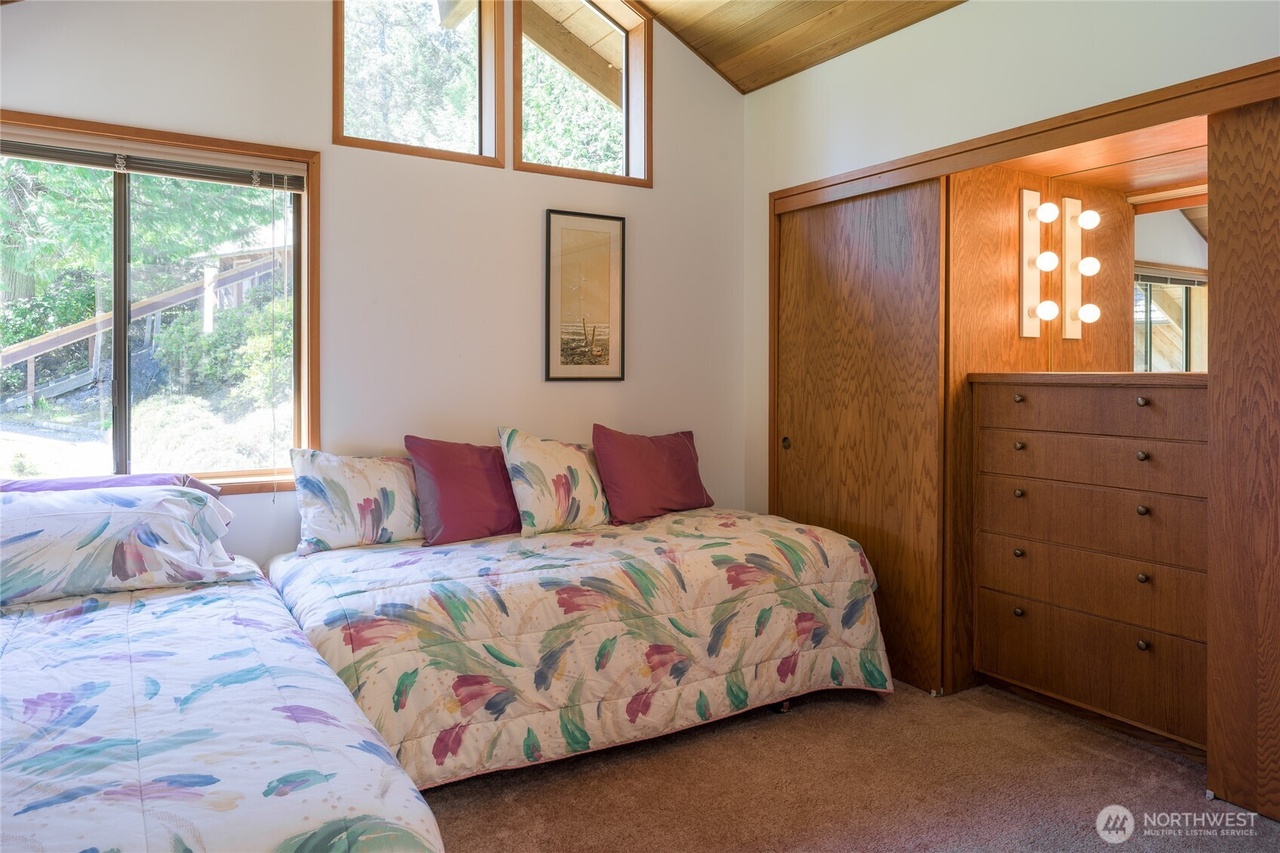 Lopez Island, Washington, 98261, United States, 3 Bedrooms Bedrooms, ,4 BathroomsBathrooms,Residential,Forsale,1926636