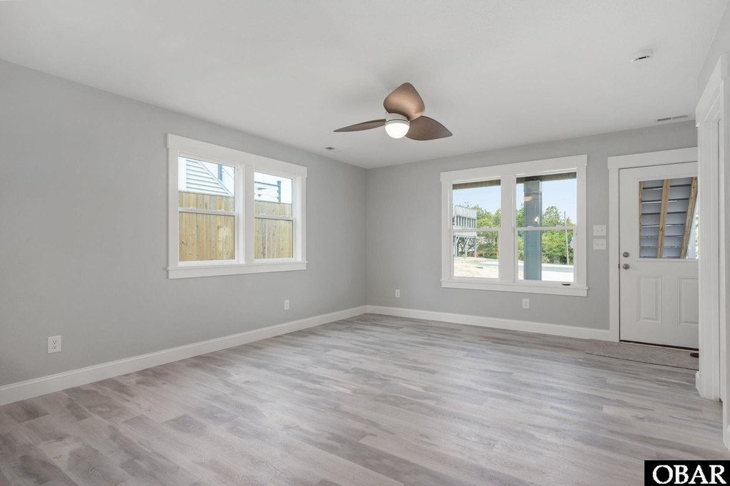 Kill Devil Hills, North Carolina, 27948, United States, 4 Bedrooms Bedrooms, ,3 BathroomsBathrooms,Residential,Forsale,1892282