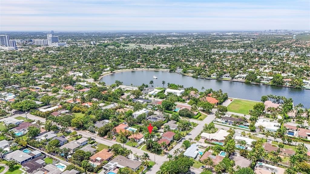 Hollywood, Florida, 33019, United States, 2 Bedrooms Bedrooms, ,2 BathroomsBathrooms,Residential,Forsale,1903988