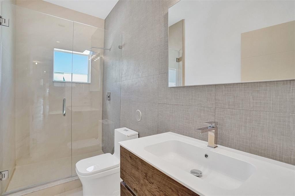 Fort Lauderdale, Florida, 33304, United States, 3 Bedrooms Bedrooms, ,2.5 BathroomsBathrooms,Residential,Forsale,1927579