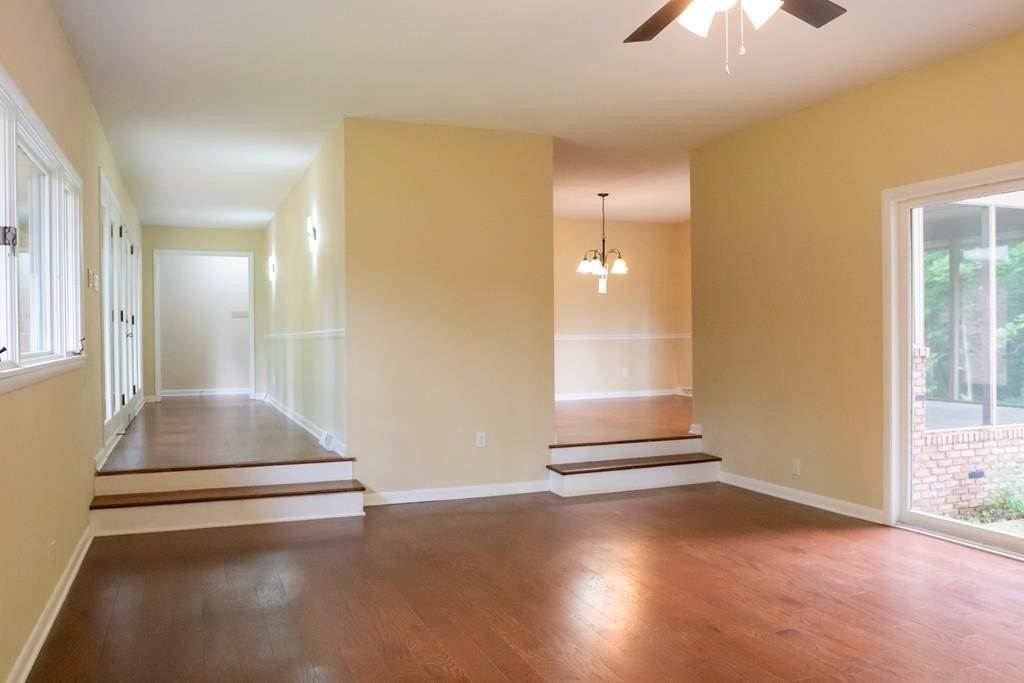 COOKEVILLE, Tennessee, 38501, United States, 5 Bedrooms Bedrooms, ,3.5 BathroomsBathrooms,Residential,Forsale,1885988