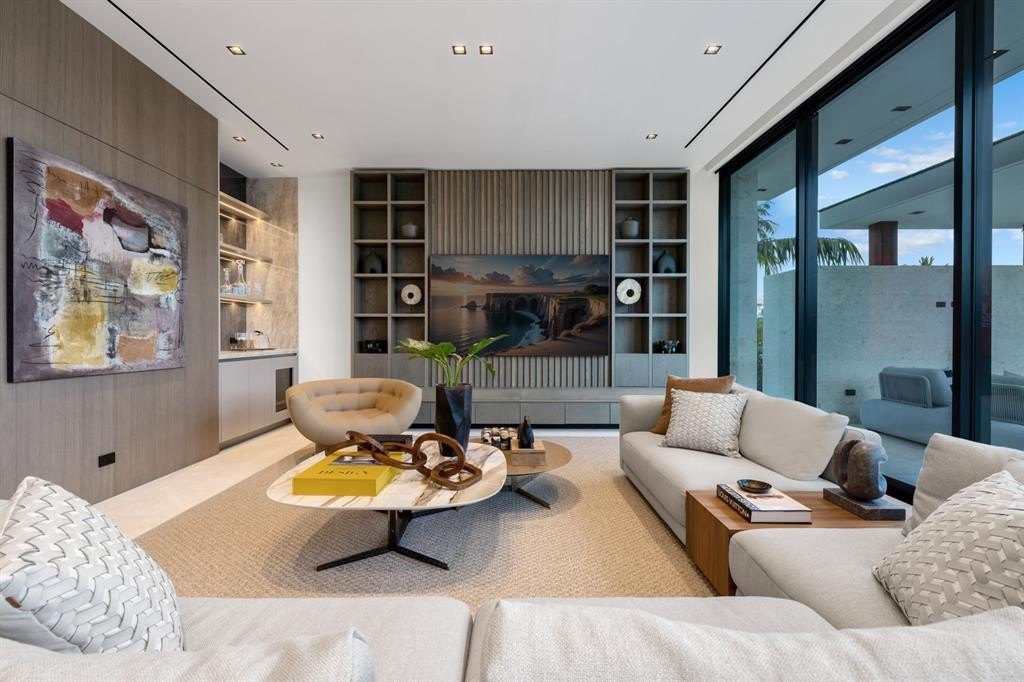 Fort Lauderdale, Florida, 33316, United States, 8 Bedrooms Bedrooms, ,6.5 BathroomsBathrooms,Residential,Forsale,1927580