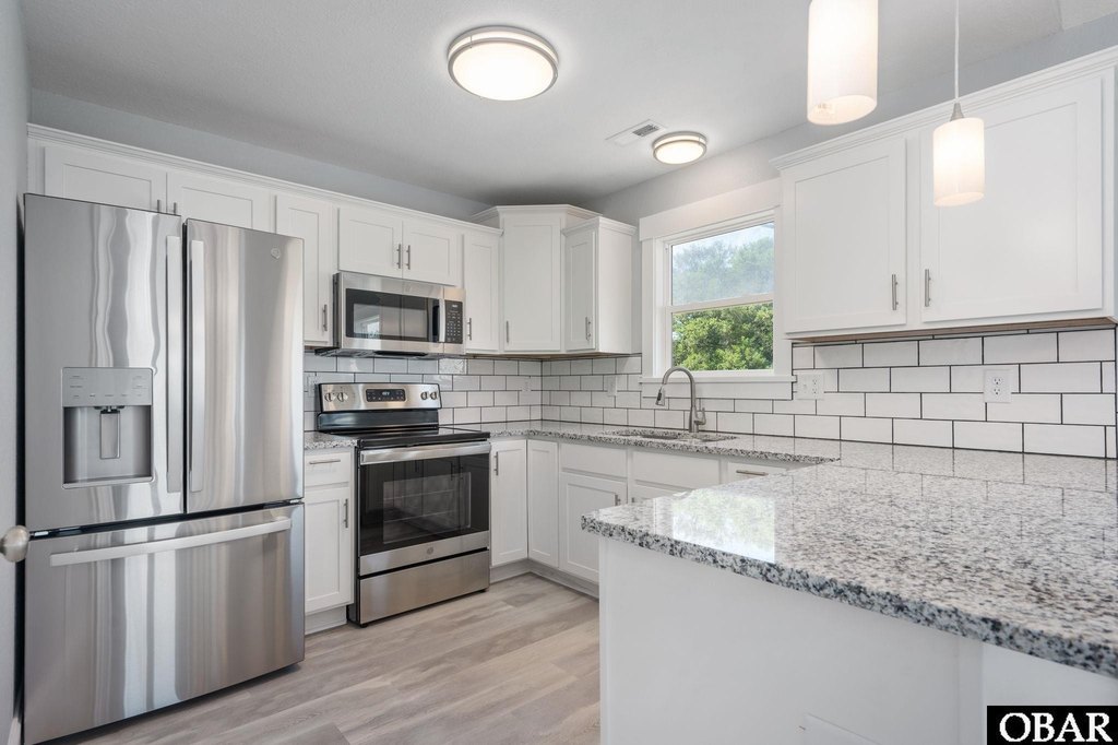 Kill Devil Hills, North Carolina, 27948, United States, 4 Bedrooms Bedrooms, ,3 BathroomsBathrooms,Residential,Forsale,1892282