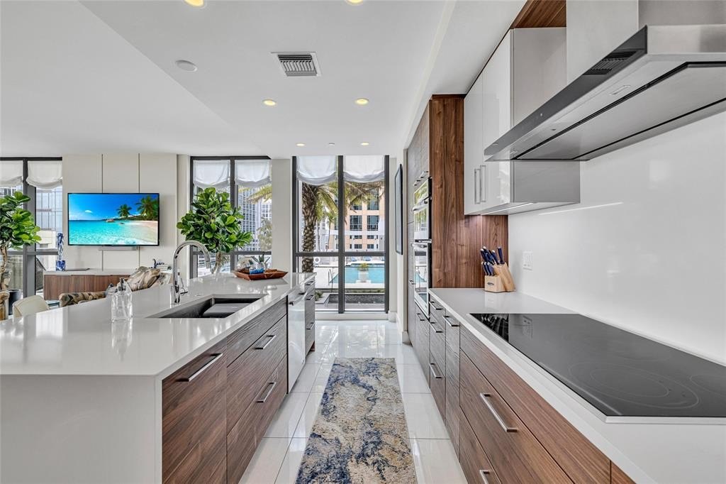 Fort Lauderdale, Florida, 33301, United States, 3 Bedrooms Bedrooms, ,2.5 BathroomsBathrooms,Residential,Forsale,1884585