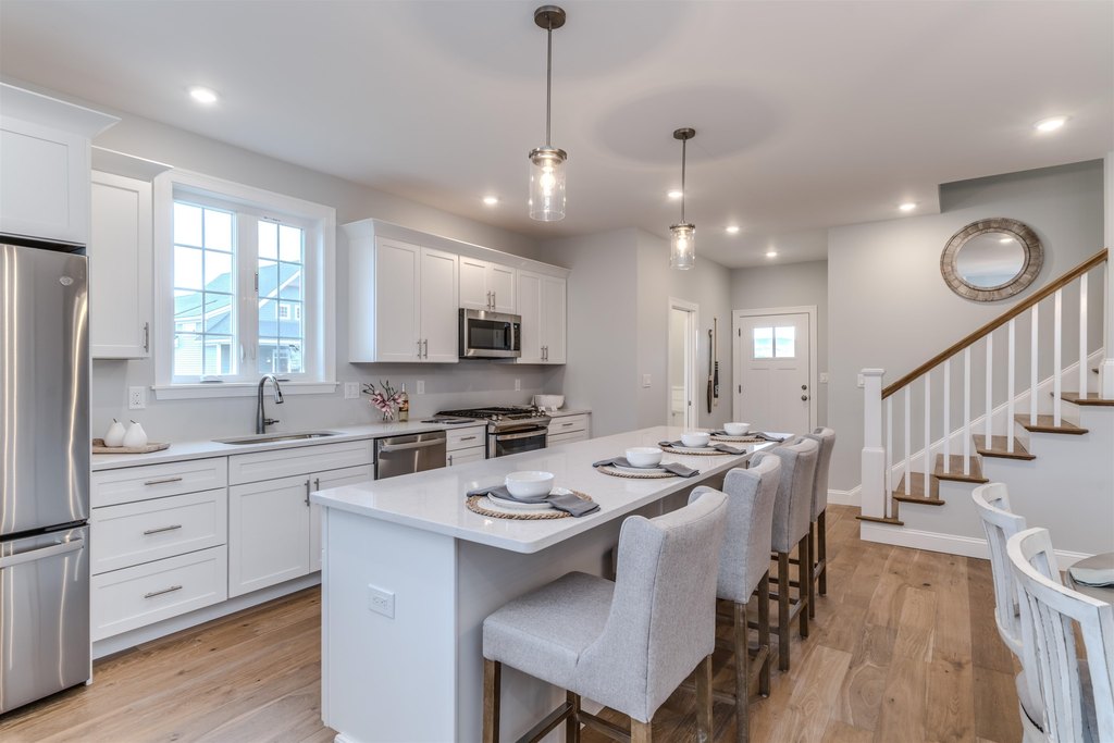 Thornton, New Hampshire, 03285, United States, 3 Bedrooms Bedrooms, ,2.5 BathroomsBathrooms,Residential,Forsale,2010608