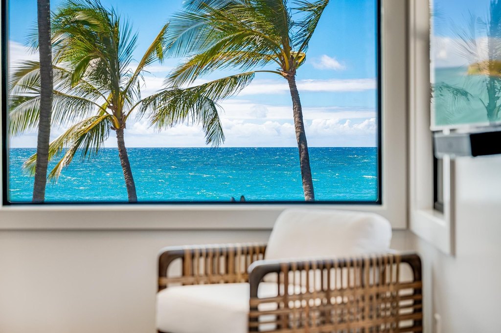 Paia, Hawaii, 96779, United States, 4 Bedrooms Bedrooms, ,3.5 BathroomsBathrooms,Residential,Forsale,1944119