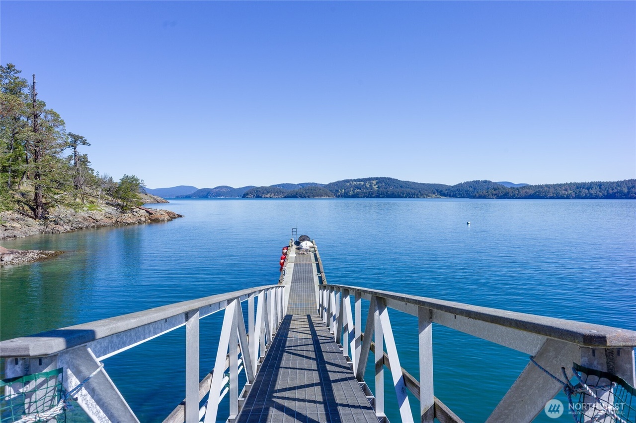 Lopez Island, Washington, 98261, United States, 3 Bedrooms Bedrooms, ,4 BathroomsBathrooms,Residential,Forsale,1926636