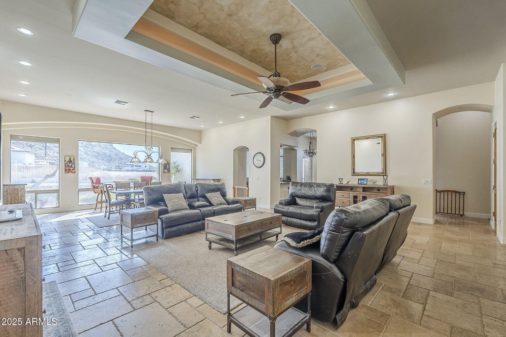 Mesa, Arizona, 85207, United States, 4 Bedrooms Bedrooms, ,6 BathroomsBathrooms,Residential,Forsale,1953464