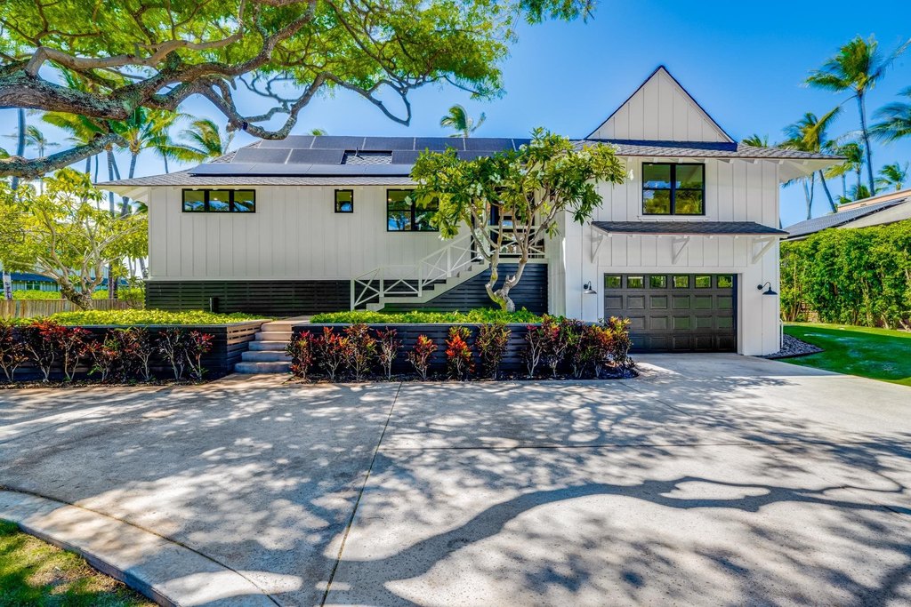 Paia, Hawaii, 96779, United States, 4 Bedrooms Bedrooms, ,3.5 BathroomsBathrooms,Residential,Forsale,1944119