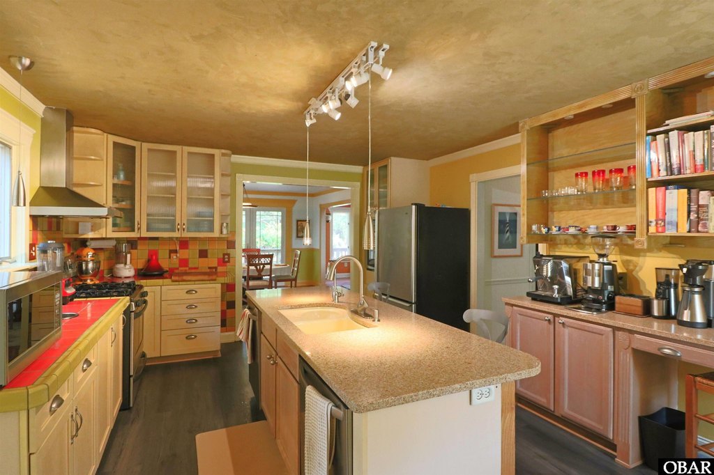 Kill Devil Hills, North Carolina, 27948, United States, 3 Bedrooms Bedrooms, ,2.5 BathroomsBathrooms,Residential,Forsale,1883826