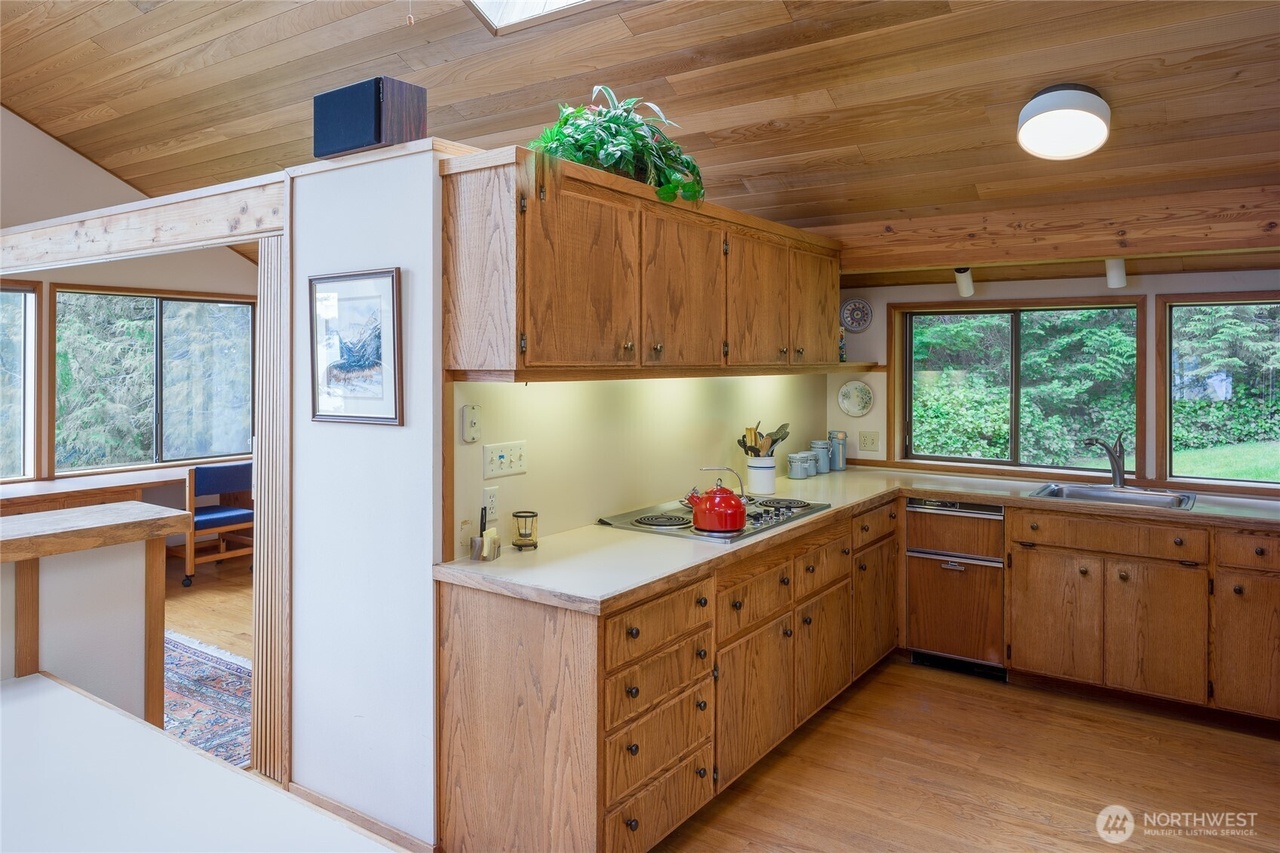 Lopez Island, Washington, 98261, United States, 3 Bedrooms Bedrooms, ,4 BathroomsBathrooms,Residential,Forsale,1926636