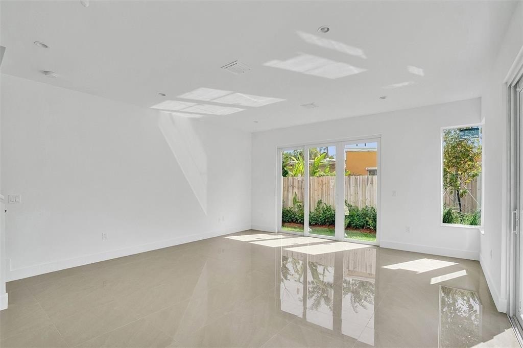 Fort Lauderdale, Florida, 33304, United States, 3 Bedrooms Bedrooms, ,2.5 BathroomsBathrooms,Residential,Forsale,1927579