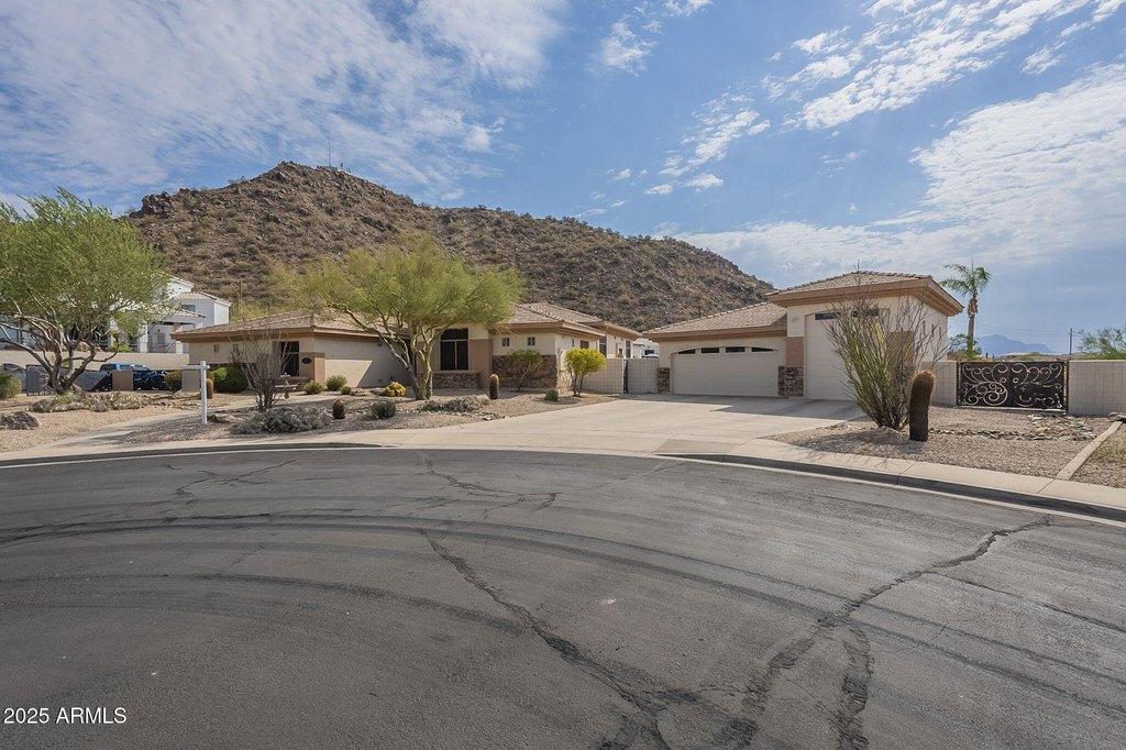 Mesa, Arizona, 85207, United States, 4 Bedrooms Bedrooms, ,6 BathroomsBathrooms,Residential,Forsale,1953464