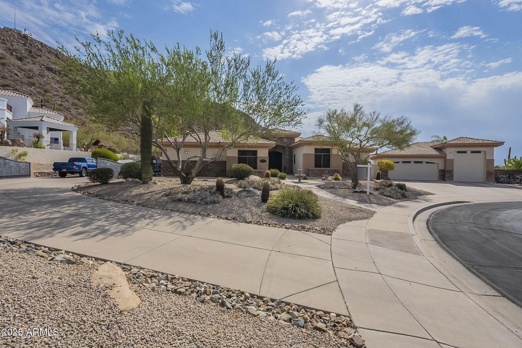 Mesa, Arizona, 85207, United States, 4 Bedrooms Bedrooms, ,6 BathroomsBathrooms,Residential,Forsale,1953464