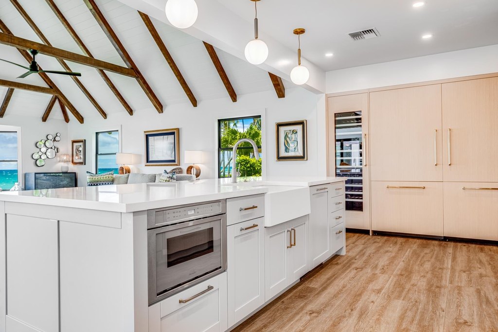 Paia, Hawaii, 96779, United States, 4 Bedrooms Bedrooms, ,3.5 BathroomsBathrooms,Residential,Forsale,1944119