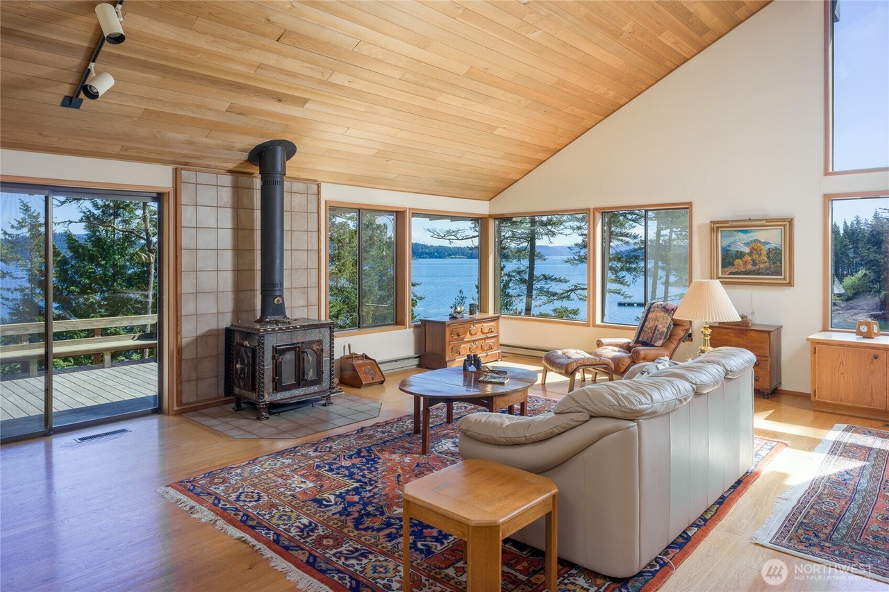 Lopez Island, Washington, 98261, United States, 3 Bedrooms Bedrooms, ,4 BathroomsBathrooms,Residential,Forsale,1926636