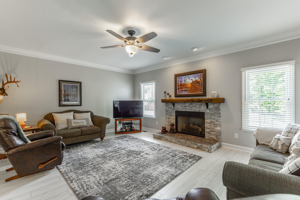 Hixson, Tennessee, 37343, United States, 4 Bedrooms Bedrooms, ,3.5 BathroomsBathrooms,Residential,Forsale,1894357