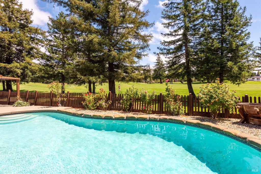 Rohnert Park, California, 94928, United States, 4 Bedrooms Bedrooms, ,3 BathroomsBathrooms,Residential,Forsale,1985936