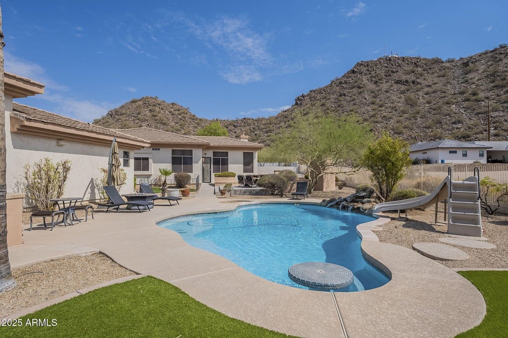 Mesa, Arizona, 85207, United States, 4 Bedrooms Bedrooms, ,6 BathroomsBathrooms,Residential,Forsale,1953464