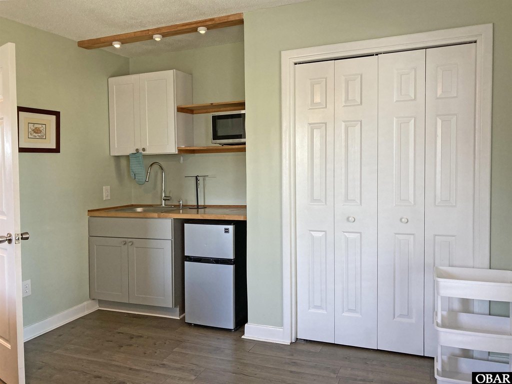 Nags Head, North Carolina, 27959, United States, 3 Bedrooms Bedrooms, ,2.5 BathroomsBathrooms,Residential,Forsale,1914383