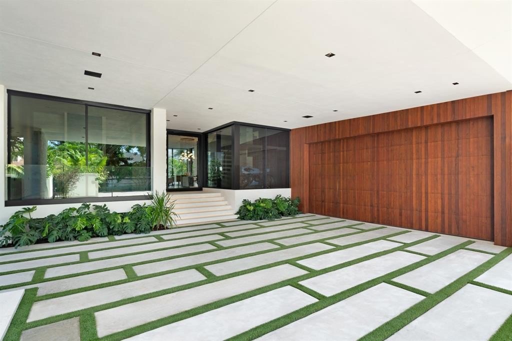 Fort Lauderdale, Florida, 33316, United States, 8 Bedrooms Bedrooms, ,6.5 BathroomsBathrooms,Residential,Forsale,1927580