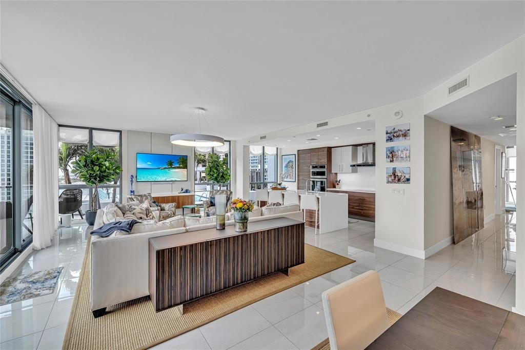 Fort Lauderdale, Florida, 33301, United States, 3 Bedrooms Bedrooms, ,2.5 BathroomsBathrooms,Residential,Forsale,1884585