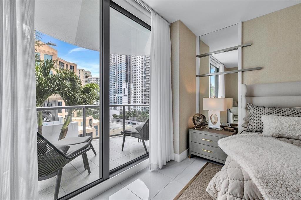 Fort Lauderdale, Florida, 33301, United States, 3 Bedrooms Bedrooms, ,2.5 BathroomsBathrooms,Residential,Forsale,1884585