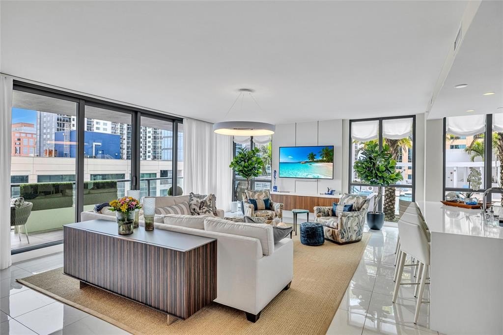 Fort Lauderdale, Florida, 33301, United States, 3 Bedrooms Bedrooms, ,2.5 BathroomsBathrooms,Residential,Forsale,1884585