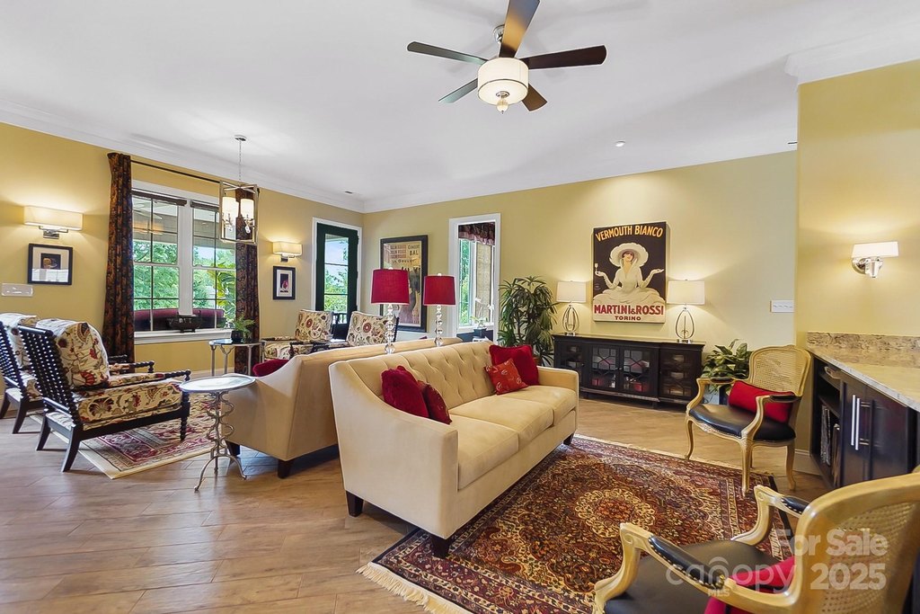 York, South Carolina, 29745, United States, 5 Bedrooms Bedrooms, ,6.5 BathroomsBathrooms,Residential,Forsale,1884405