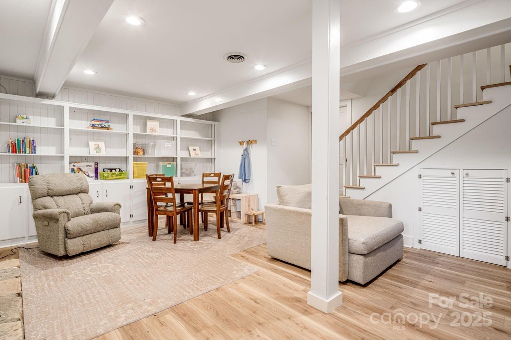 Asheville, North Carolina, 28803, United States, 4 Bedrooms Bedrooms, ,3.5 BathroomsBathrooms,Residential,Forsale,1985898