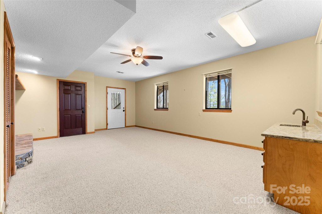 Maggie Valley, North Carolina, 28751, United States, 3 Bedrooms Bedrooms, ,3 BathroomsBathrooms,Residential,Forsale,1960259