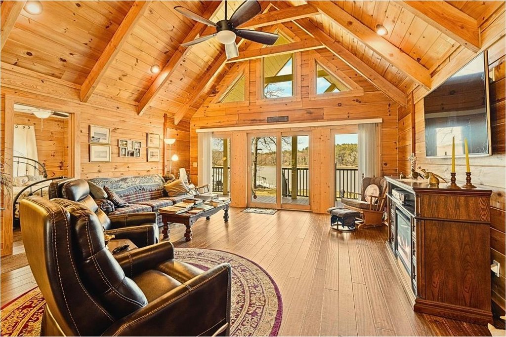 Sherrills Ford, North Carolina, 28673, United States, 2 Bedrooms Bedrooms, ,2 BathroomsBathrooms,Residential,Forsale,1953171